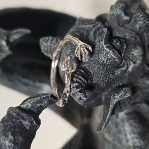 Verameat silver "Hugs" ring